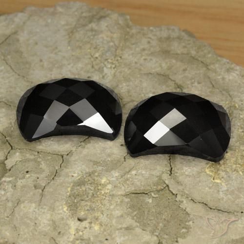 Shop natural 28.79ct ブラック スピネル gems, ファンシー, from タイ at GemSelect. In stock, global shipping!