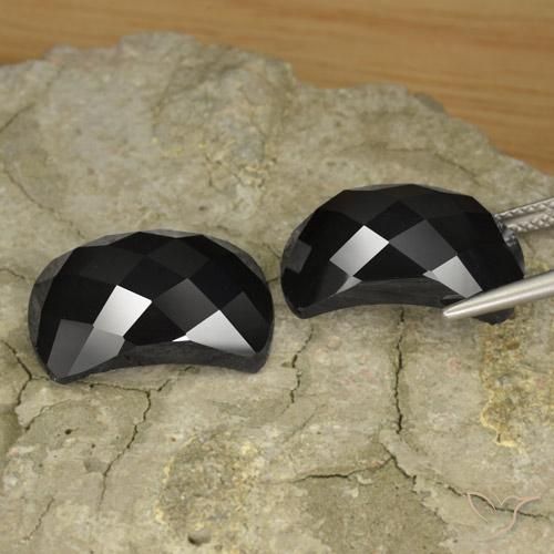 Shop natural 28.79ct ブラック スピネル gems, ファンシー, from タイ at GemSelect. In stock, global shipping!
