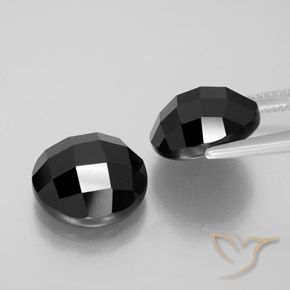 Shop natural 14.22ct ブラック スピネル gems, ラウンド, from タイ at GemSelect. In stock, global shipping!