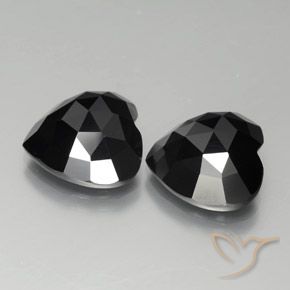 Shop natural 17.48ct ブラック スピネル gems, 心臓, from タイ at GemSelect. In stock, global shipping!