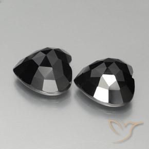 Shop natural 16.97ct ブラック スピネル gems, 心臓, from タイ at GemSelect. In stock, global shipping!