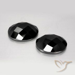 Shop natural 14.85ct ブラック スピネル gems, 楕円形, from タイ at GemSelect. In stock, global shipping!