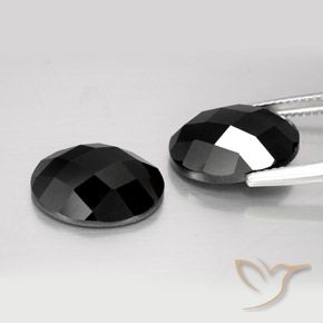 Shop natural 14.85ct ブラック スピネル gems, 楕円形, from タイ at GemSelect. In stock, global shipping!