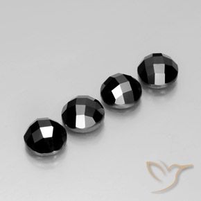 15.88カラットの天然黒スピネル（9.12 mm・ラウンドカット）