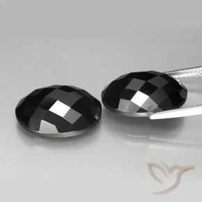 Shop natural 19.65ct ブラック スピネル gems, 楕円形, from タイ at GemSelect. In stock, global shipping!