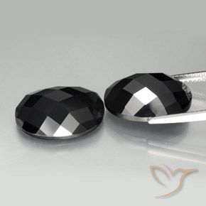 Shop natural 20.00ct ブラック スピネル gems, 楕円形, from タイ at GemSelect. In stock, global shipping!