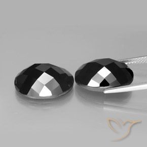 Shop natural 22.49ct ブラック スピネル gems, 楕円形, from タイ at GemSelect. In stock, global shipping!