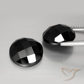 Shop natural 13.20ct ブラック スピネル gems, ラウンド, from タイ at GemSelect. In stock, global shipping!