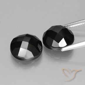 Shop natural 9.22ct ブラック スピネル gems, ラウンド, from タイ at GemSelect. In stock, global shipping!