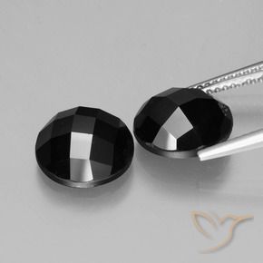 Shop natural 8.38ct ブラック スピネル gems, ラウンド, from タイ at GemSelect. In stock, global shipping!