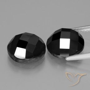 Shop natural 9.59ct ブラック スピネル gems, ラウンド, from タイ at GemSelect. In stock, global shipping!