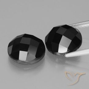 Shop natural 9.64ct ブラック スピネル gems, ラウンド, from タイ at GemSelect. In stock, global shipping!