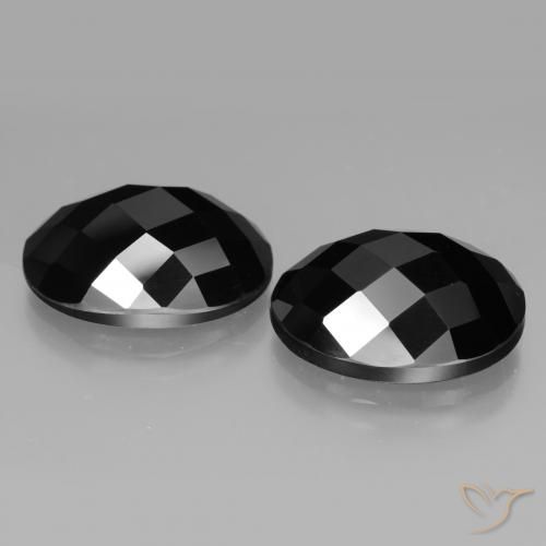 Shop natural 22.46ct ブラック スピネル gems, 楕円形, from タイ at GemSelect. In stock, global shipping!