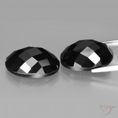 Shop natural 22.46ct ブラック スピネル gems, 楕円形, from タイ at GemSelect. In stock, global shipping!