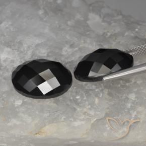 Shop natural 23.18ct ブラック スピネル gems, 楕円形, from タイ at GemSelect. In stock, global shipping!