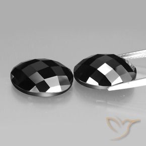 Shop natural 20.64ct ブラック スピネル gems, 楕円形, from タイ at GemSelect. In stock, global shipping!