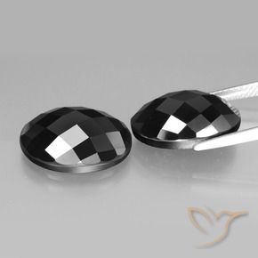 Shop natural 21.23ct ブラック スピネル gems, 楕円形, from タイ at GemSelect. In stock, global shipping!