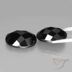 Shop natural 19.41ct ブラック スピネル gems, 楕円形, from タイ at GemSelect. In stock, global shipping!