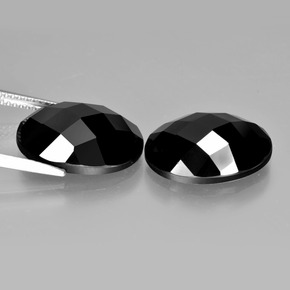 自然派の商品を探す 20.26ct ブラック スピネル 宝石, オーバルカット, タイ からGemSelectで. 在庫あり、世界各国へ発送!