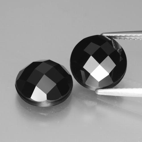 7.77カラットの天然黒スピネル（9.29 mm・ラウンドカット）