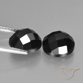 Shop natural 6.58ct ブラック スピネル gems, ラウンド, from タイ at GemSelect. In stock, global shipping!