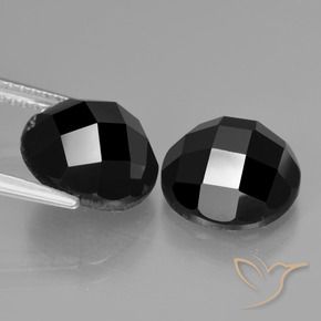 Shop natural 9.47ct ブラック スピネル gems, ラウンド, from タイ at GemSelect. In stock, global shipping!