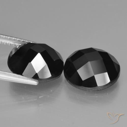 Shop natural 7.87ct ブラック スピネル gems, ラウンド, from タイ at GemSelect. In stock, global shipping!