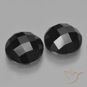 Shop natural 9.40ct ブラック スピネル gems, ラウンド, from タイ at GemSelect. In stock, global shipping!