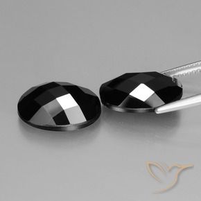 Shop natural 11.54ct ブラック スピネル gems, 楕円形, from タイ at GemSelect. In stock, global shipping!