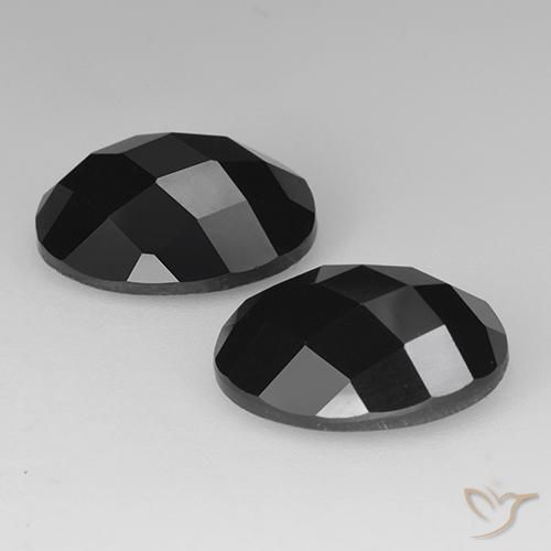 Shop natural 14.31ct ブラック スピネル gems, 楕円形, from タイ at GemSelect. In stock, global shipping!