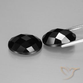 Shop natural 13.52ct ブラック スピネル gems, 楕円形, from タイ at GemSelect. In stock, global shipping!