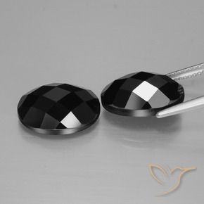 Shop natural 14.11ct ブラック スピネル gems, 楕円形, from タイ at GemSelect. In stock, global shipping!