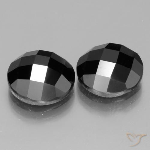 Shop natural 14.02ct ブラック スピネル gems, ラウンド, from タイ at GemSelect. In stock, global shipping!