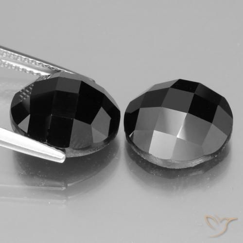 Shop natural 14.02ct ブラック スピネル gems, ラウンド, from タイ at GemSelect. In stock, global shipping!