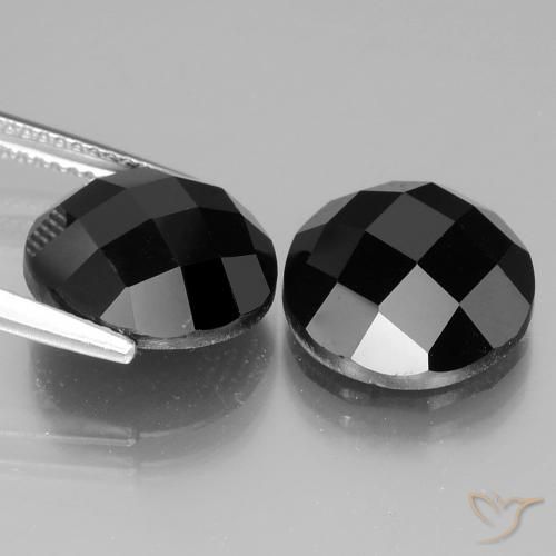 Shop natural 13.79ct ブラック スピネル gems, ラウンド, from タイ at GemSelect. In stock, global shipping!