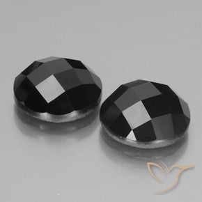 Shop natural 14.23ct ブラック スピネル gems, ラウンド, from タイ at GemSelect. In stock, global shipping!
