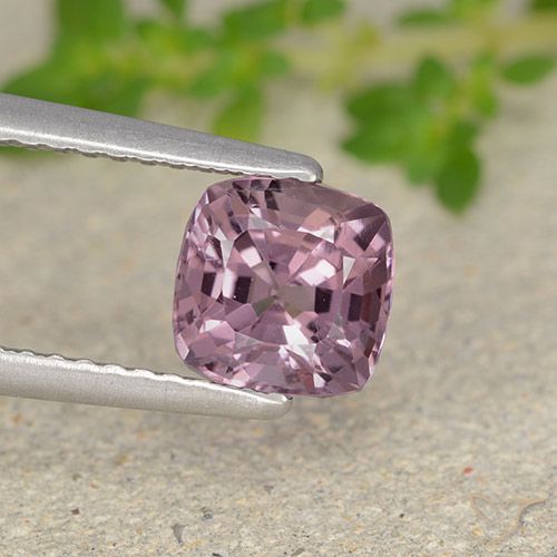 1.37ct 天然 薄い赤みがかった紫 スピネル, クッション, VVS