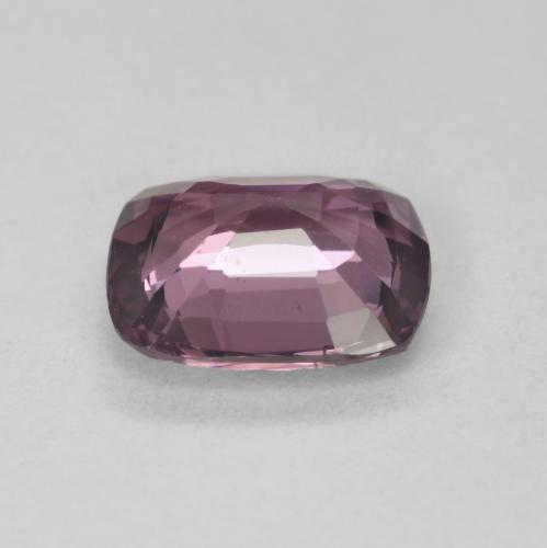 1.58カラットの天然Medium Dark-Purpleスピネル（7.8×6.4 mm・クッションカット）