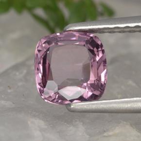 1.22カラットの天然ミディアムパープルスピネル（6.2×6 mm・クッションカット）