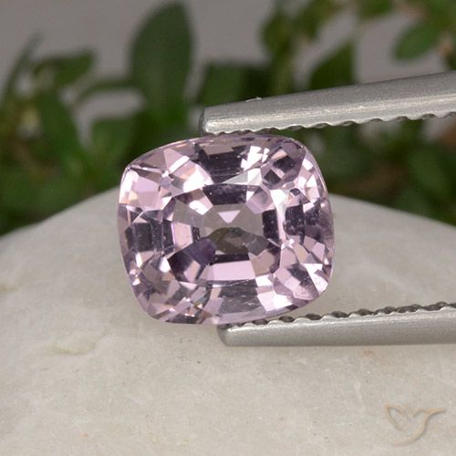 1.42ct 天然 非常に薄いピンクがかった紫 スピネル, クッション, VVS