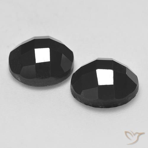 Shop natural 6.96ct ブラック スピネル gems, ラウンド, from タイ at GemSelect. In stock, global shipping!