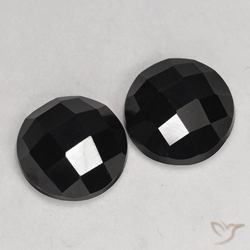 Shop natural 6.89ct ブラック スピネル gems, ラウンド, from タイ at GemSelect. In stock, global shipping!