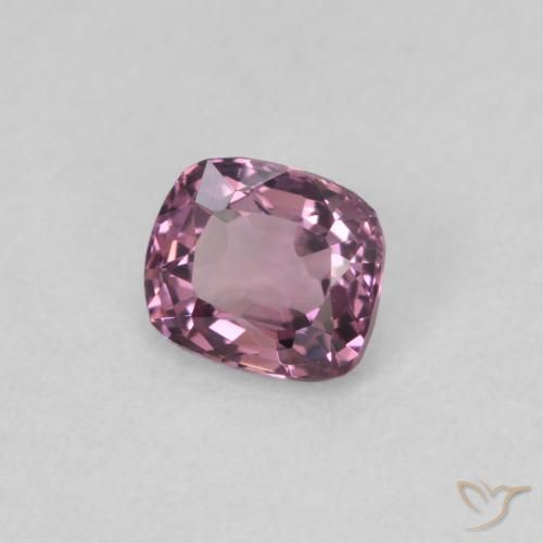 0.50カラットの天然Medium Dark-Purpleスピネル（4.9×4.2 mm・クッションカット）