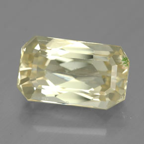6.78カラットの天然イエロースポジュメン（13.3×8 mm・エメラルドカット）