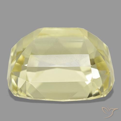 38.30カラットの天然薄いイエロースポジュメン（20.4×18.9 mm・クッションカット）
