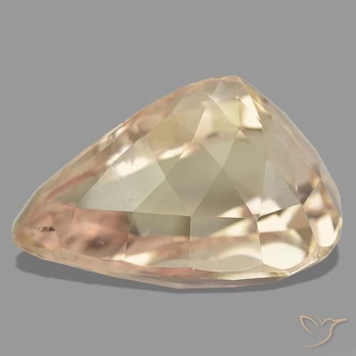 42.64カラットの天然オレンジピンクスポジュメン（25.6×17.6 mm・洋梨の形）