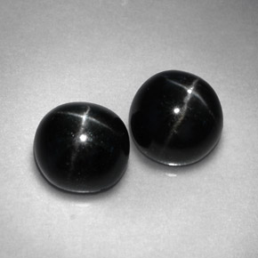カラットの天然黒スターダイオプサイド（7.18 mm・ラウンドカット）