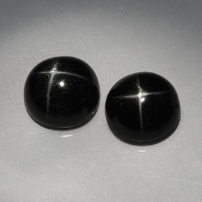 カラットの天然黒スターダイオプサイド（7.14 mm・ラウンドカット）