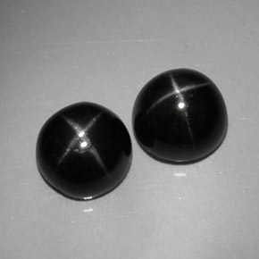 カラットの天然黒スターダイオプサイド（7.14 mm・ラウンドカット）