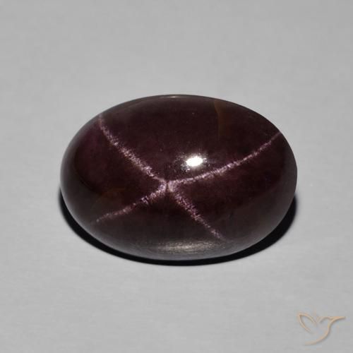 13.88カラットの天然マホガニーレッドスターガーネット（16×11.3 mm・オーバルカット）